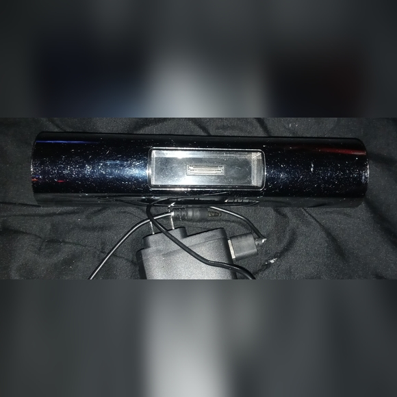 Skullcandy 2012 Pipe Portable Speaker Dock System for iPod iPhone - Picture 7 of 7